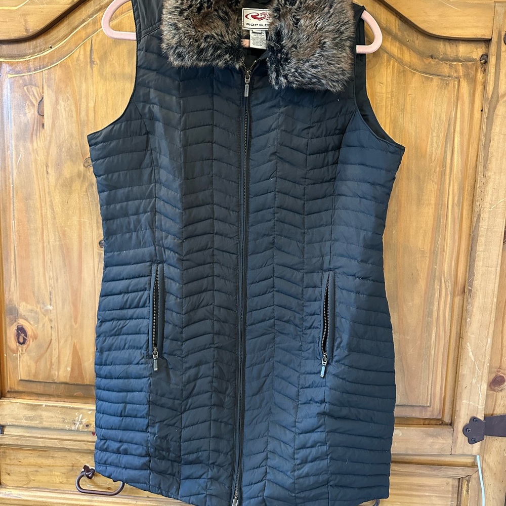 Roper Black Quilted Vest with Faux Fur Collar